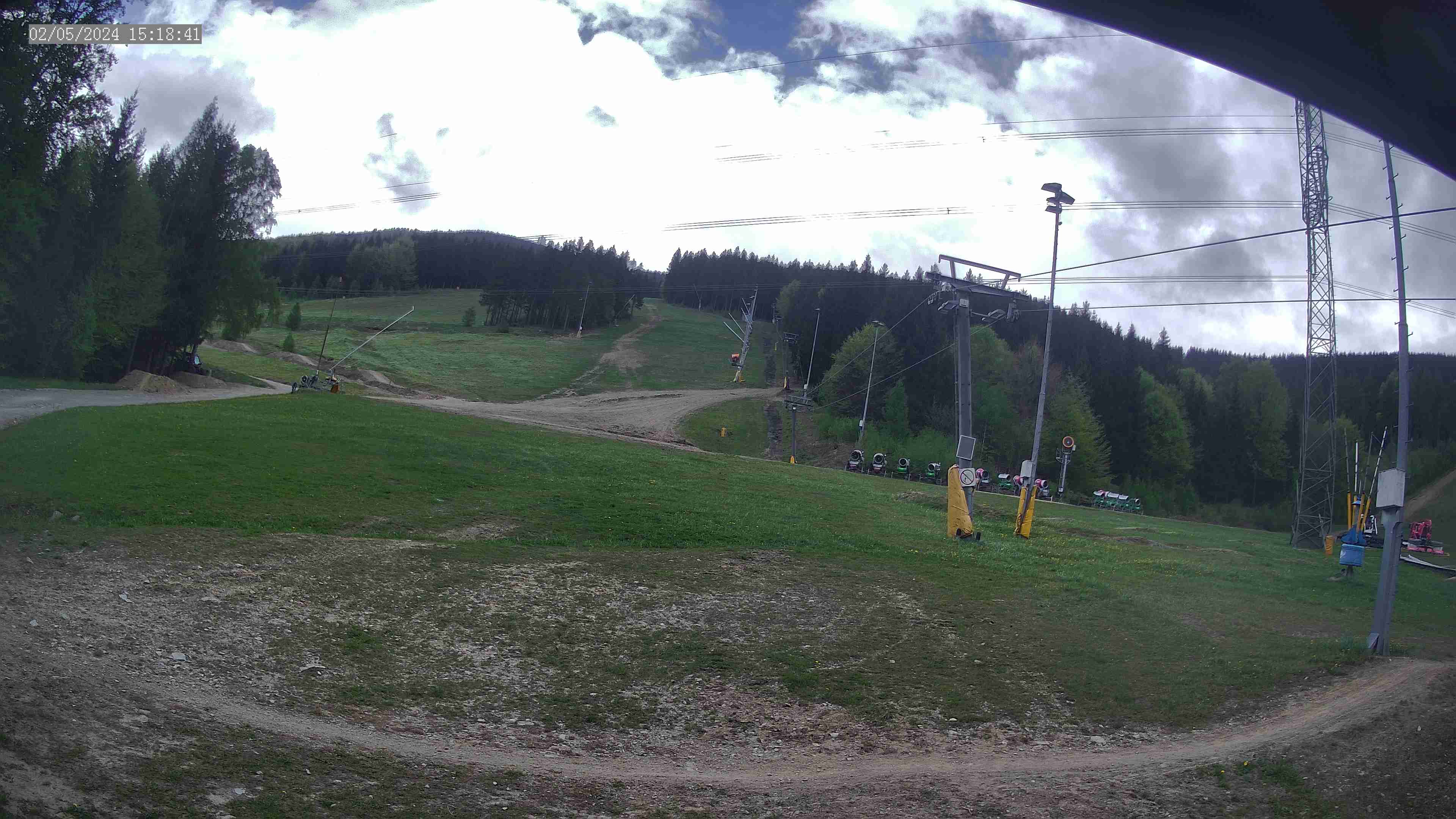 Webkamera Kouty - sjezdovka k snowparku